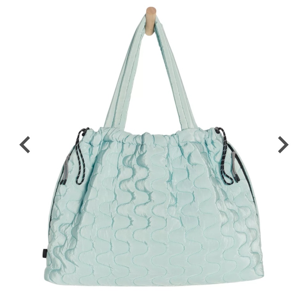 Free People cloud 9 Tote NWT - Picture 8 of 8